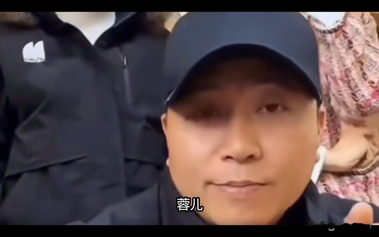 海哥终于出面表态了，昨天海哥开了直播，实在架不住粉丝接连的追问，回应了大家的诸多