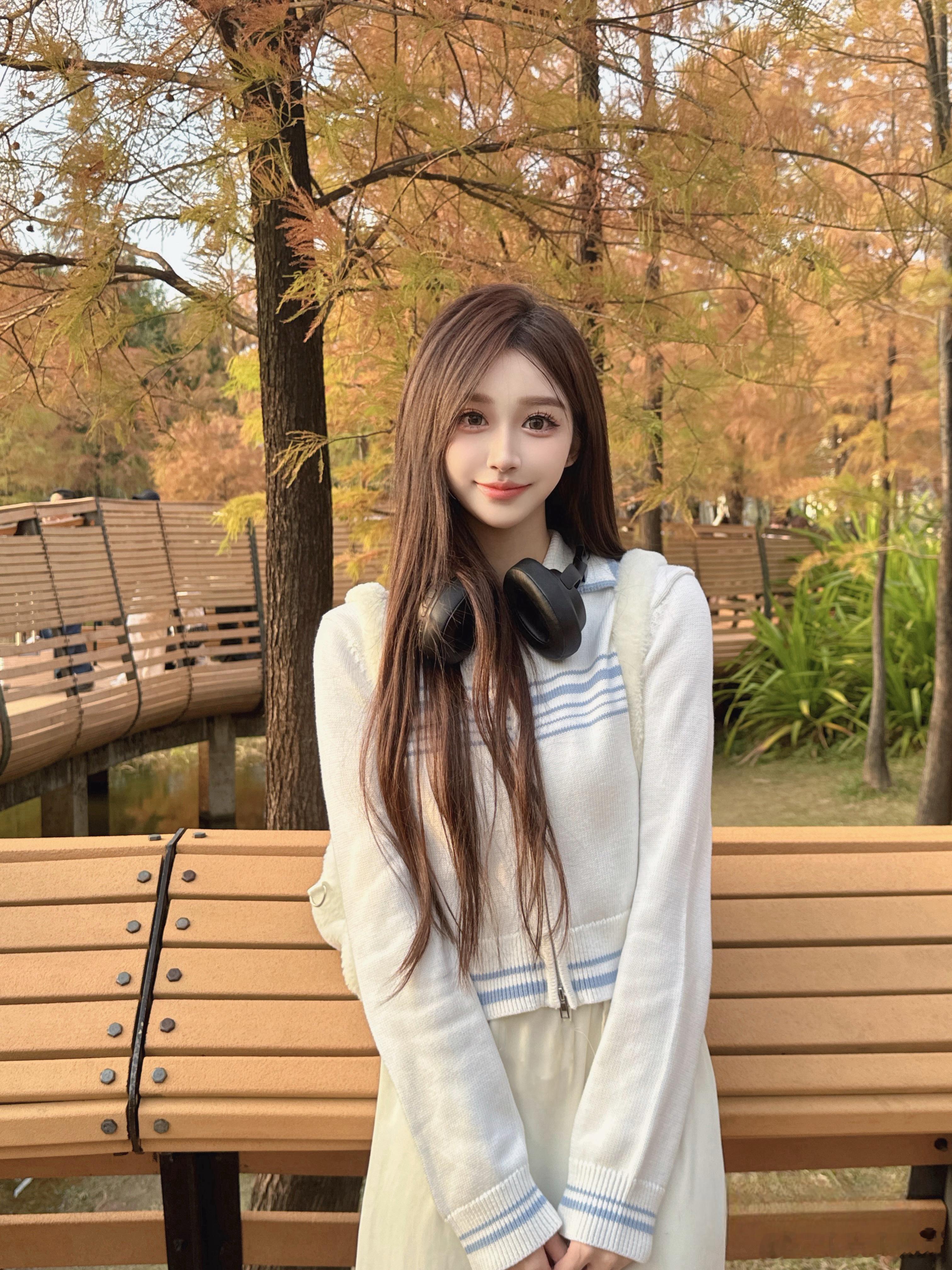 在冬天找到一丝秋天的气息🍂🎧#袁袁子[超话]# ​​​