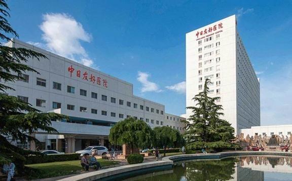 中国人曾经第一次知道，从1979年开始日本对中国援助，几乎伴随了中国整个改革开放