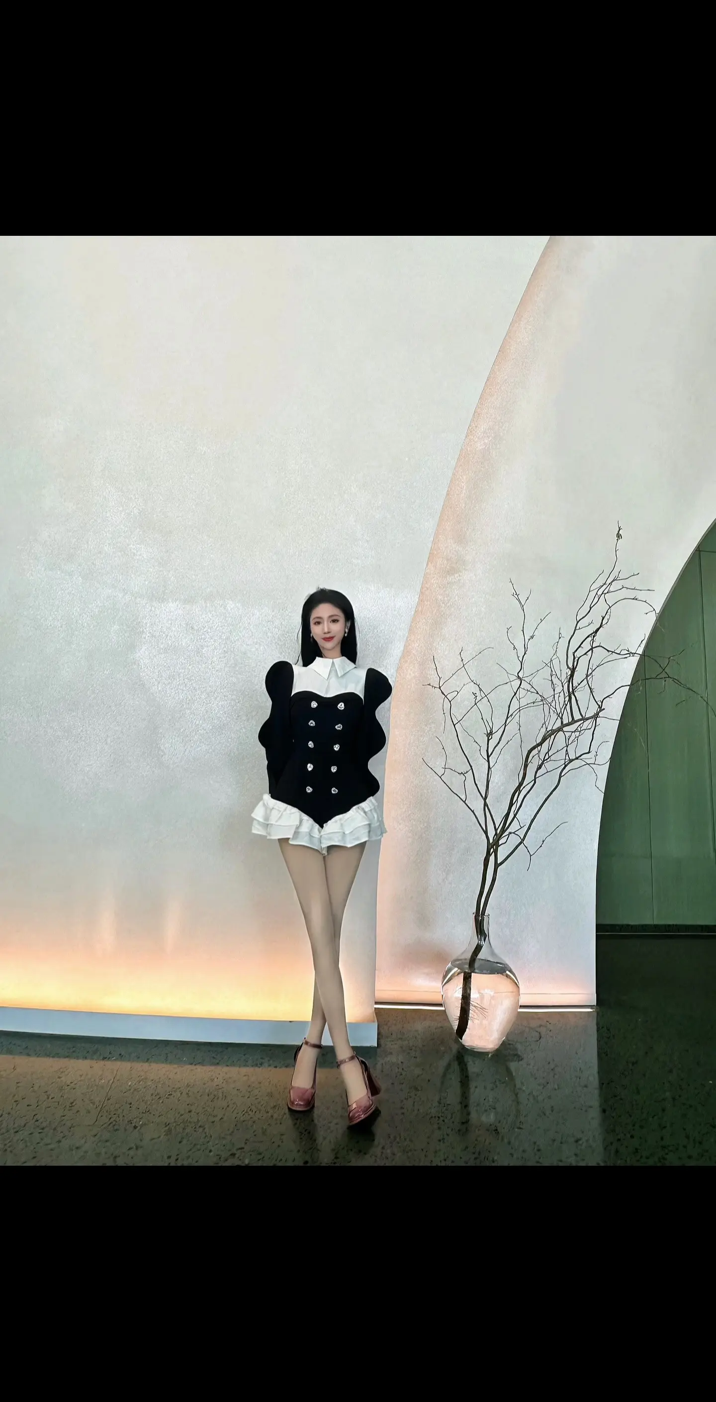 人不可以一辈子天真 除非这份天真可以帮你抵御世界功利 除非有人守护你这份天真