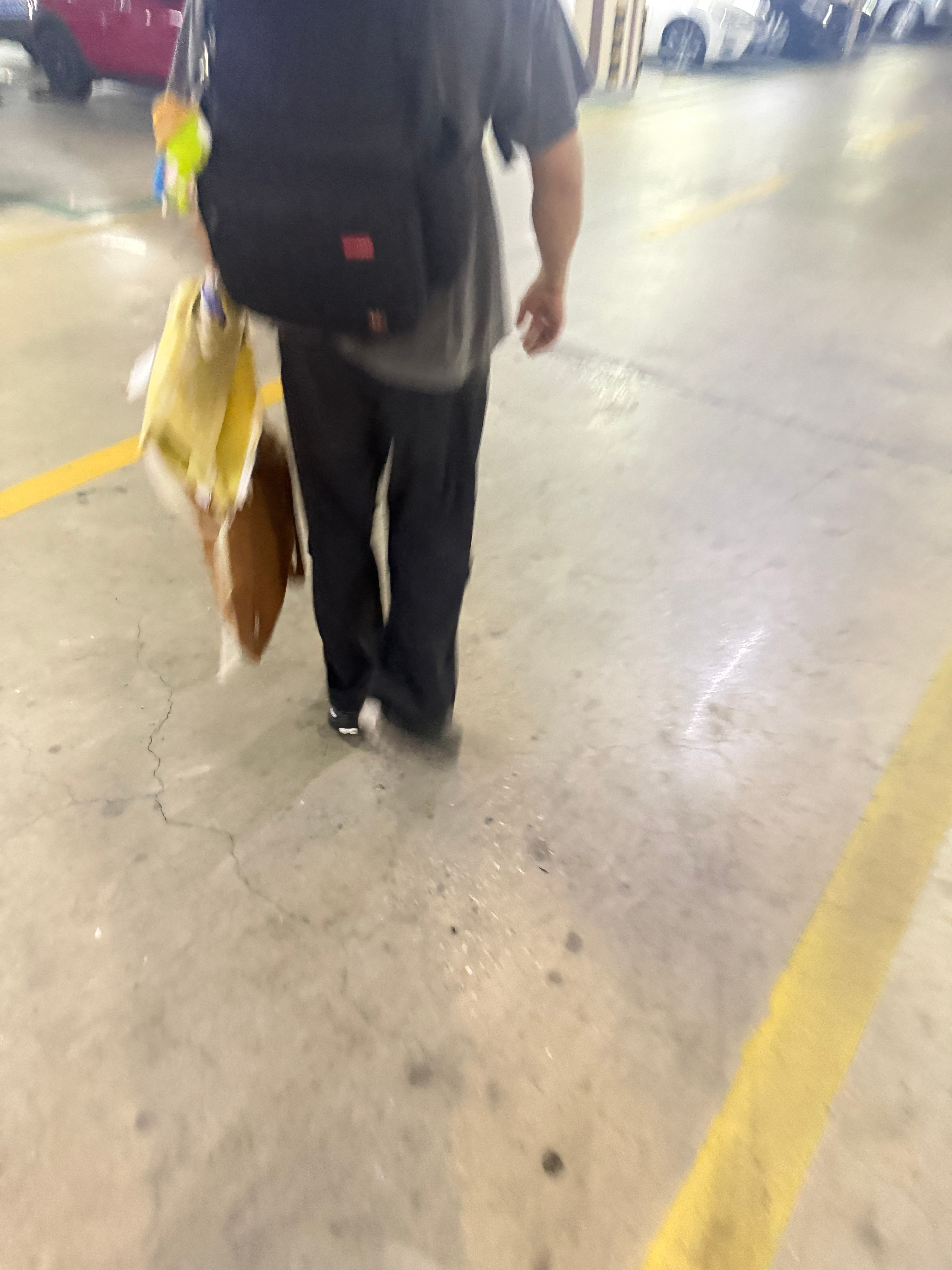 出门了，去山里划船压压不在，阿姨感冒请假撑不下去的时候就想想那些三胎四胎的家长们