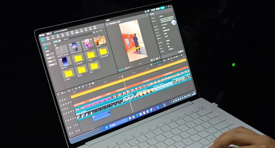 荣耀MagicBookPro14无插电13小时实测，续航无论对手机还是笔记本电脑