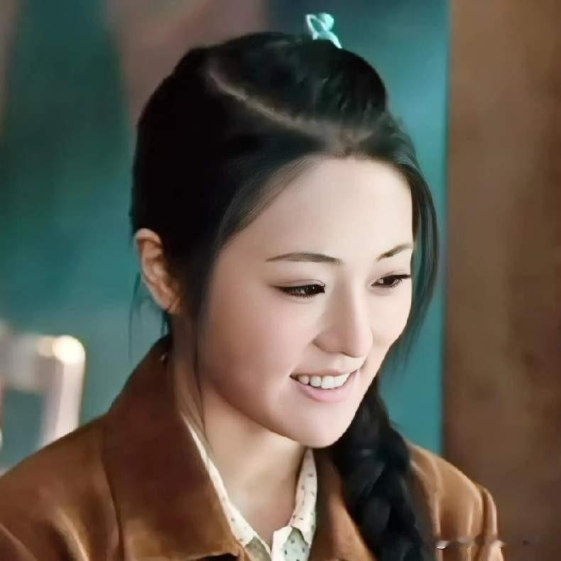 别说“沉默的荣耀”了，这“依依向北风”不是也挺好看吗？看了一集挺有味道的。

姐