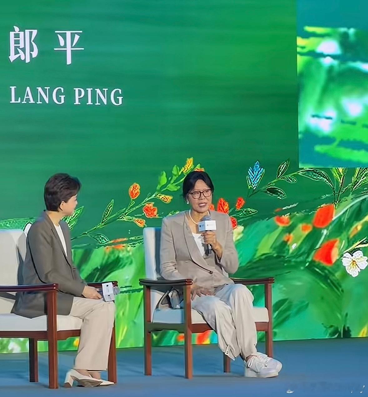 郎平教练回顾初次执教中国女排：好多次然后最后我们国家体委给我来了一个电报，那会儿