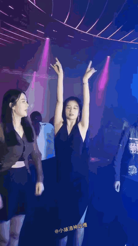 每天跳一跳，心情舒畅，生活真奇妙。[捂脸][捂脸][捂脸]