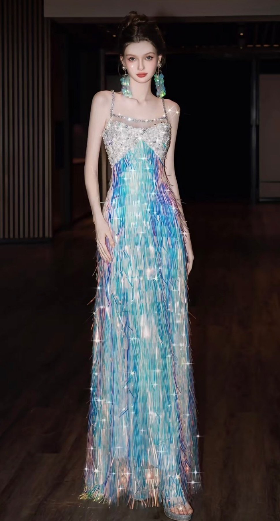 这件礼服你第一眼想到的女明星是谁 