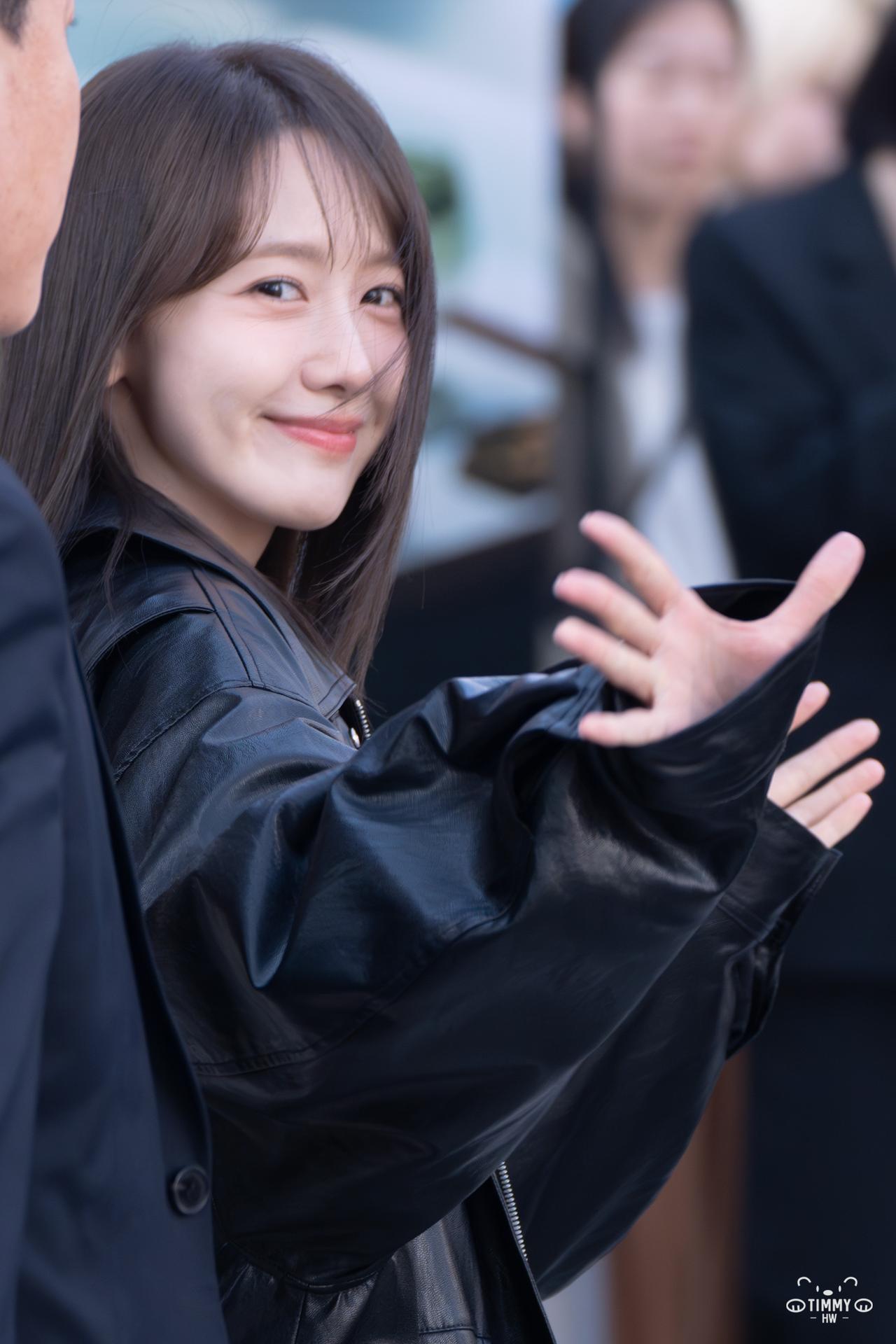 与粉丝互动[爱慕]