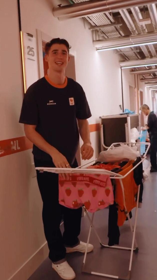 jenningdeboo这哥真喜欢分享他的草莓内内：网页链接冬奥会