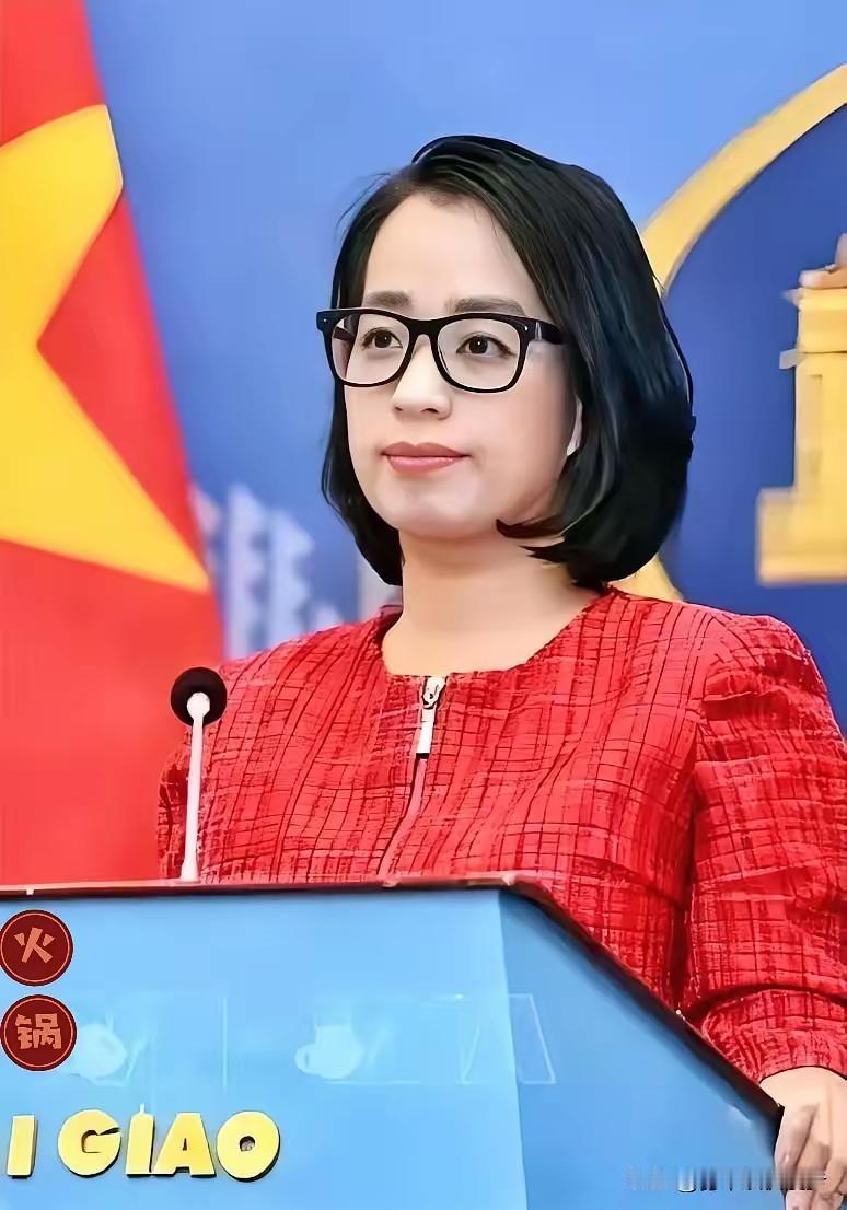 越南外交部发言人范秋姮重申：越南拥有充分的历史证据和法律依据，可以依据国际法主张