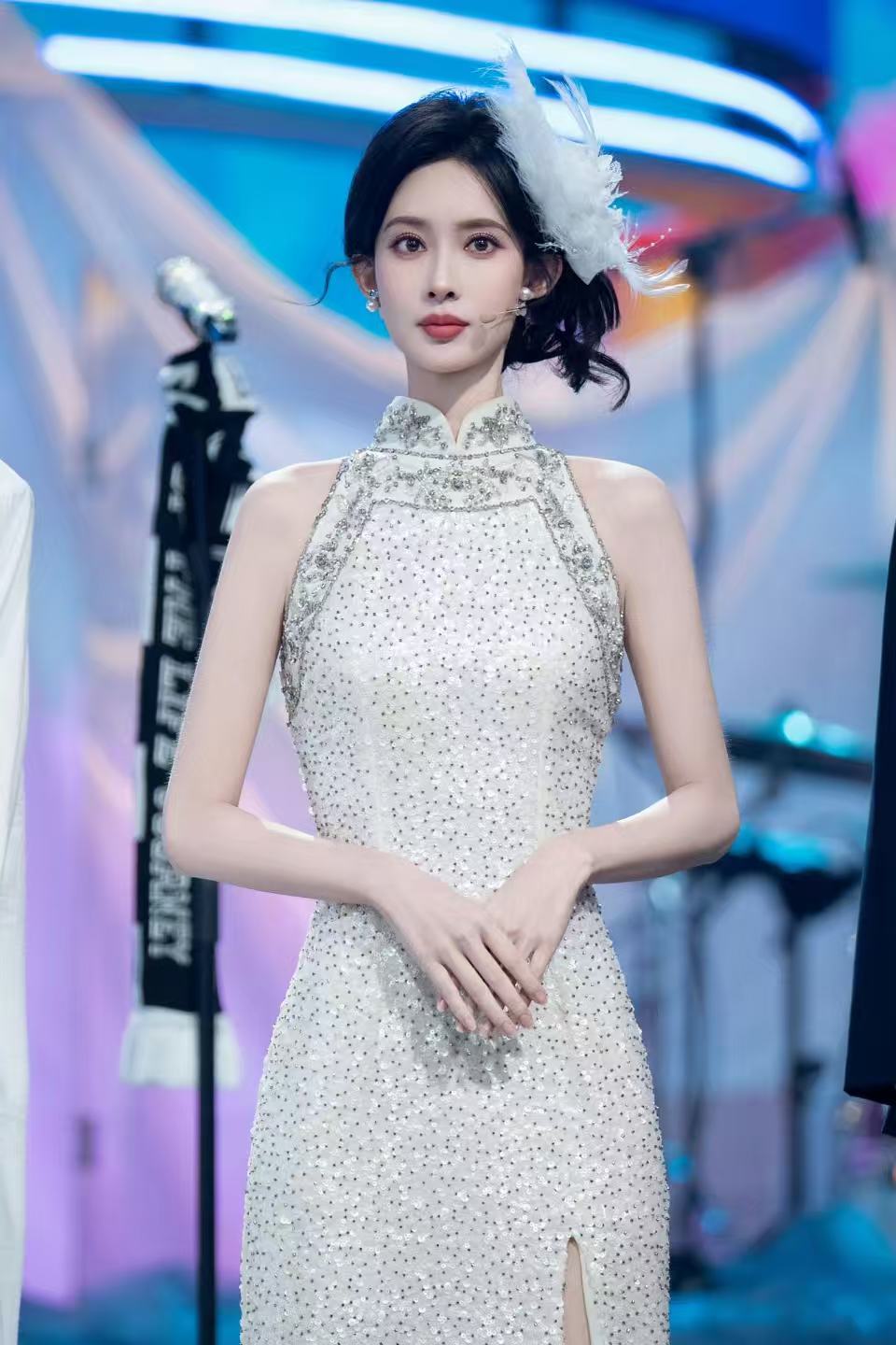 孟子义回应常驻好六 孟子义常驻好六街！好六的快乐又要加倍了，迫不及待想看孟姐整活