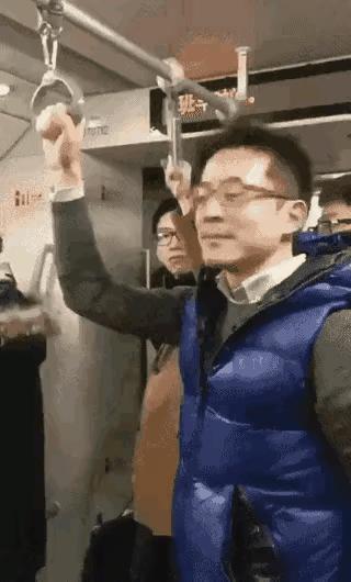 你不尴尬尴尬的就是别人～
