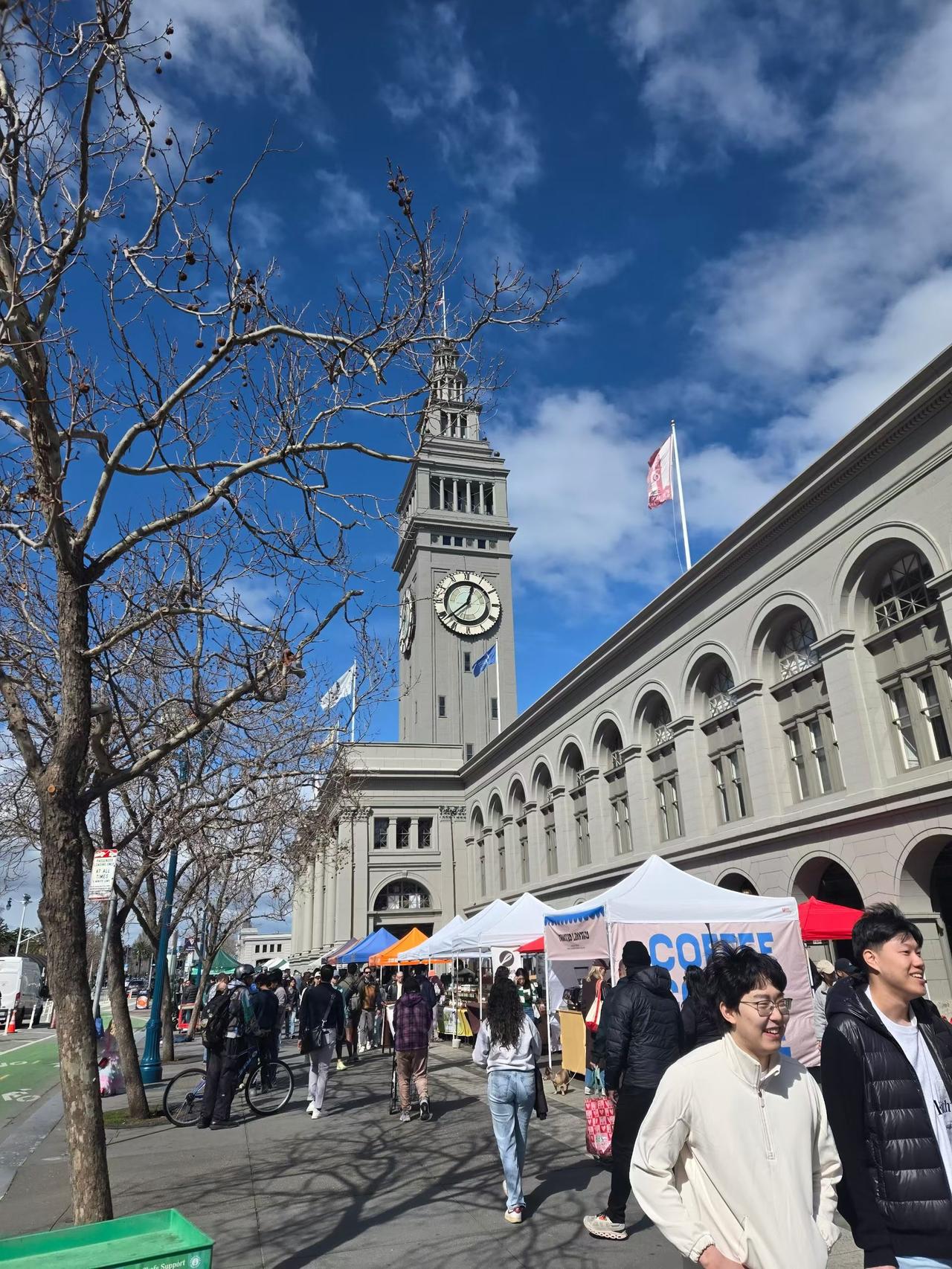 高兴！真高兴！孙女圆满结束了在美国的旅行，2月26日一家人即将飞抵北京家园。
