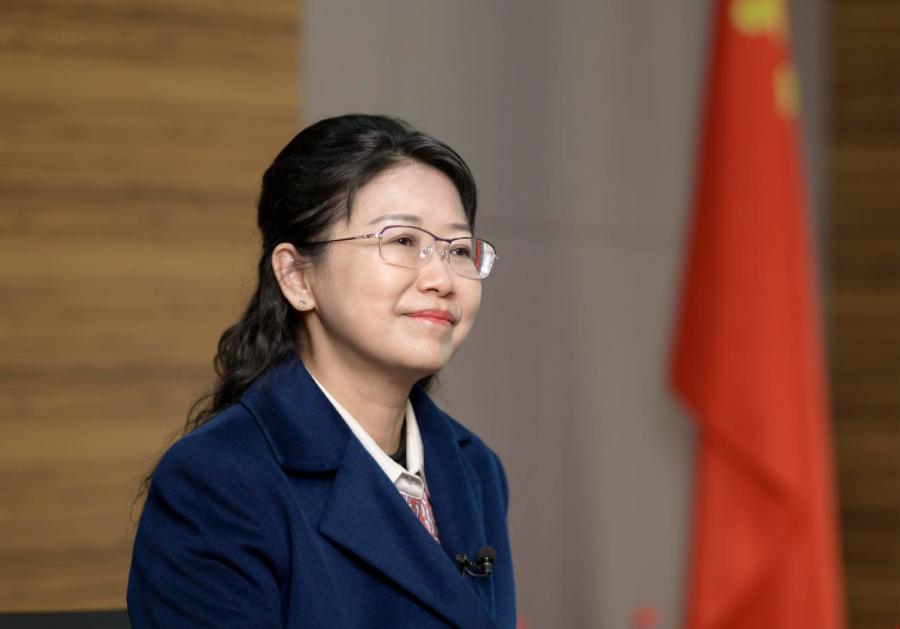 专家贺丹称：要警惕终身不婚不育情况 ，我国一孩生育率跌至0.5
贺丹，乃是中国人
