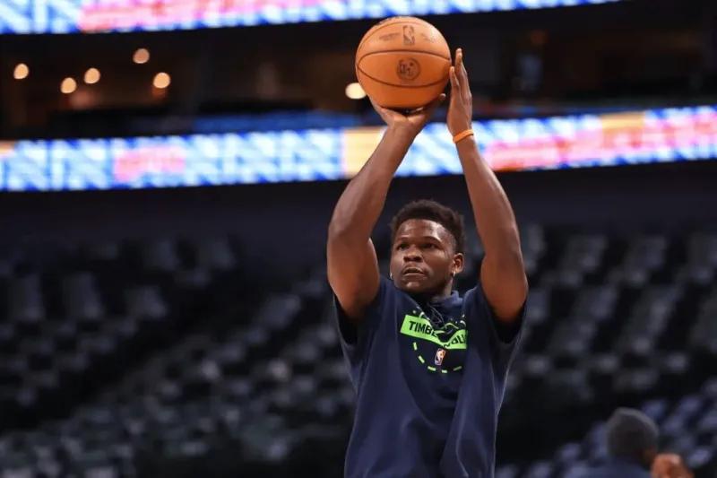 狼记：所有迹象表明，爱德华兹将在周二对独行侠的比赛复出
03月30日讯 今日，来