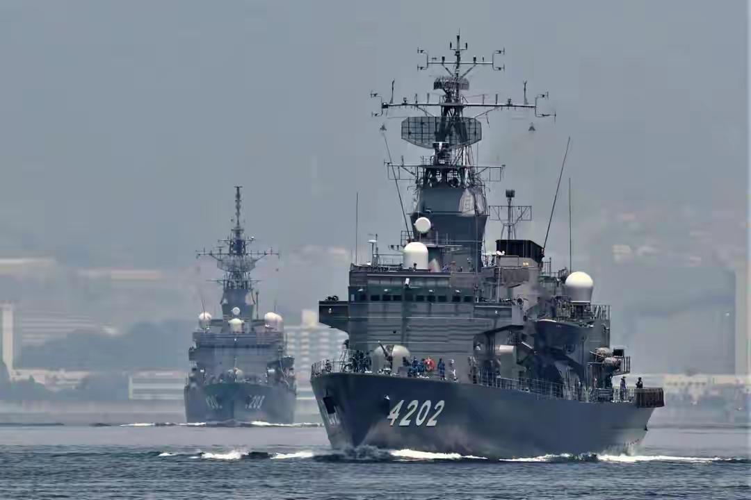 日本想造核武？三重枷锁已上膛 ！美国防着中俄盯着，自家人也反对