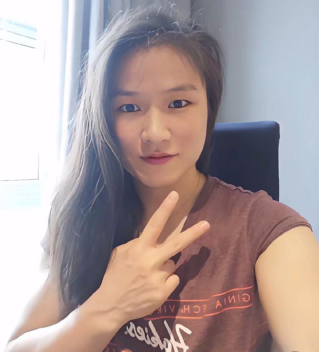 张伟丽 不止是格斗冠军张伟丽不止是格斗冠军！！ 