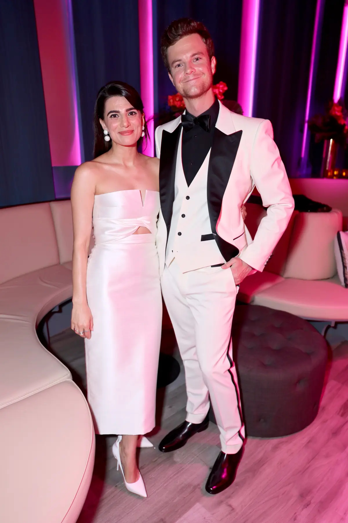 黑袍纠察队休伊爆头女结婚《黑袍纠察队》“休伊”杰克·奎德与“爆头女”克劳迪娅·杜