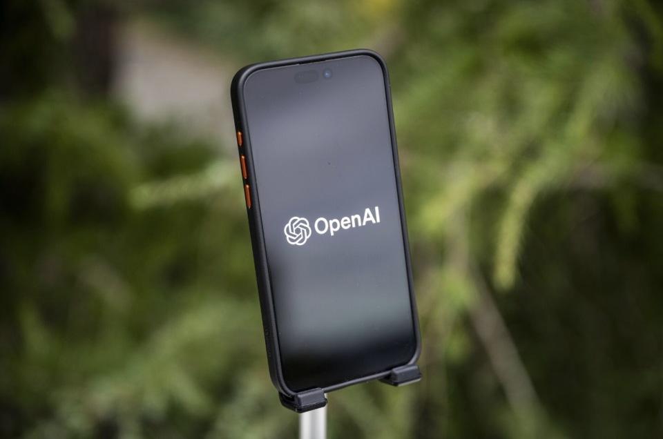 iPhone上或安装ChatGPT？其实也是意料之中的事，毕竟国产安卓千元机都已