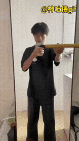 第一眼：这也没什么。
第二眼：有点不对劲，
第三眼：这是高手呀。