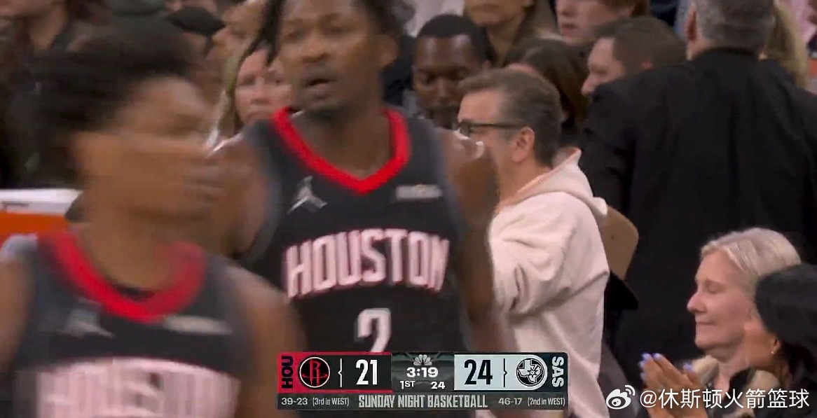 卧槽！！！芬尼今天第一节进2三分了火箭vs马刺休斯顿火箭休斯顿火箭