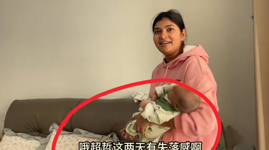 我终于懂了
为什么有人生了二胎
哥哥却依然爱着妹妹，因为家人是分不开的，就像佳音