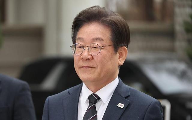 韩国总统李在明曾的一句话火了！网传有外国记者曾问韩国总统李在明：中国若以武力方式