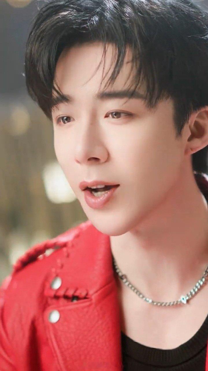 咱就是说这嘴👄谁不想整亿口[爱慕][爱慕][爱慕]摩登兄弟[超话]刘宇宁 。刘