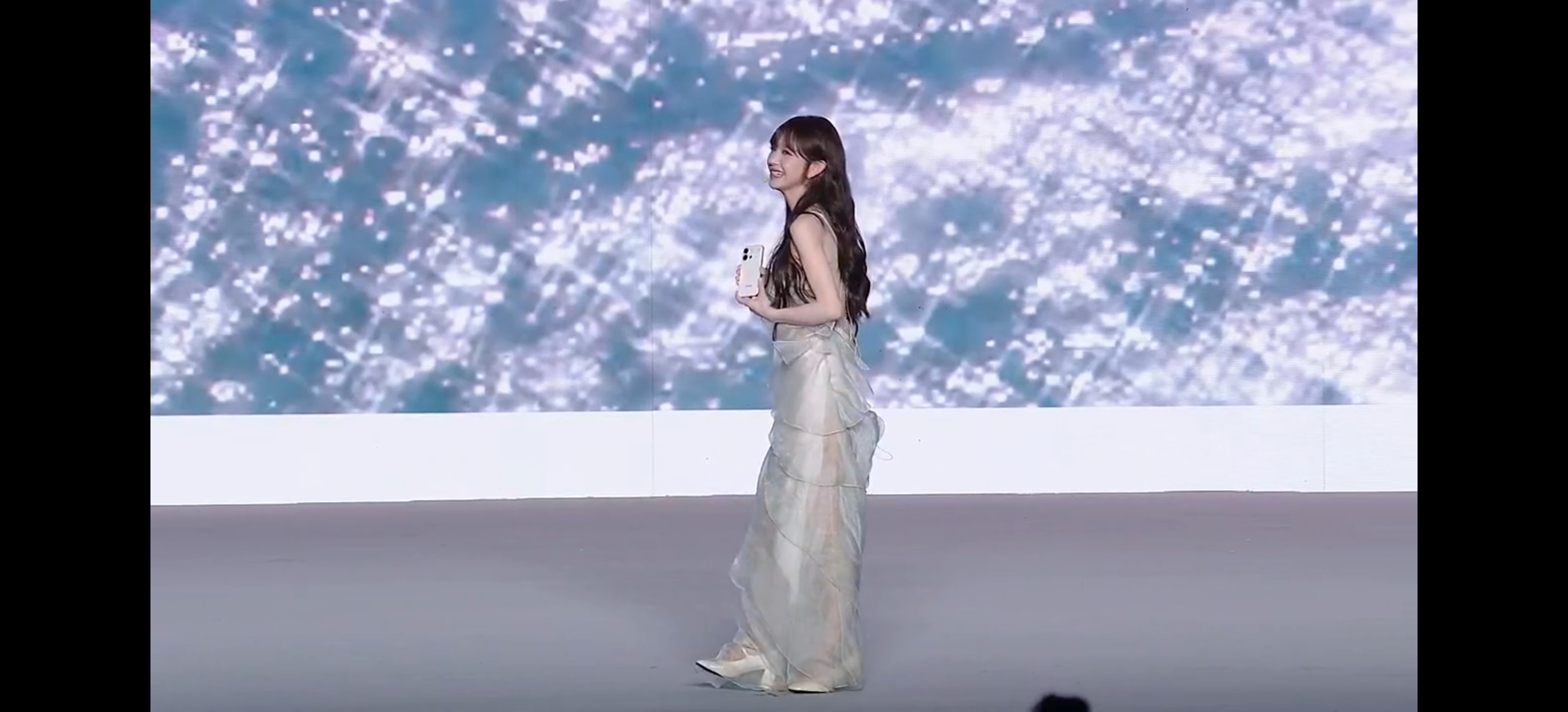 vivo S60，田曦薇主讲，太甜了吧 