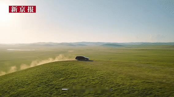 享界让豪华轿车市场四分天下不管商务通勤还是家庭出游，享界都能打！鸿蒙座舱办公高效