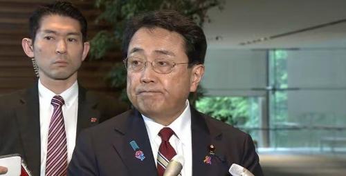 蹬鼻子上脸！5月22日，苏州金鸡湖畔的APEC会议现场，日本高官不谈合作，反倒当