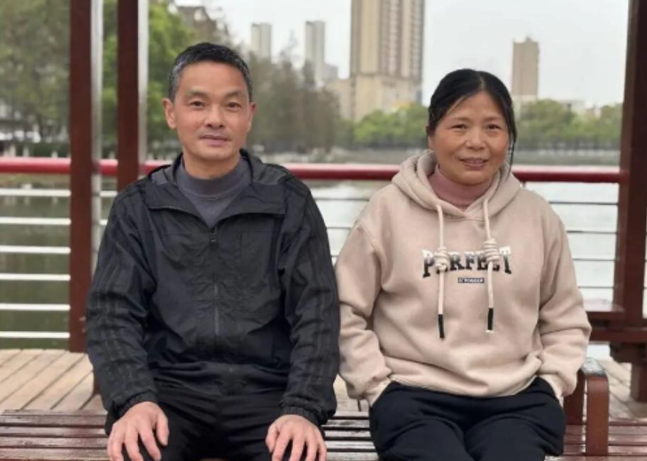 “这样的人品全国罕见！”男子离异后，1岁女儿被判给前妻，两人从此再无交集！不料，