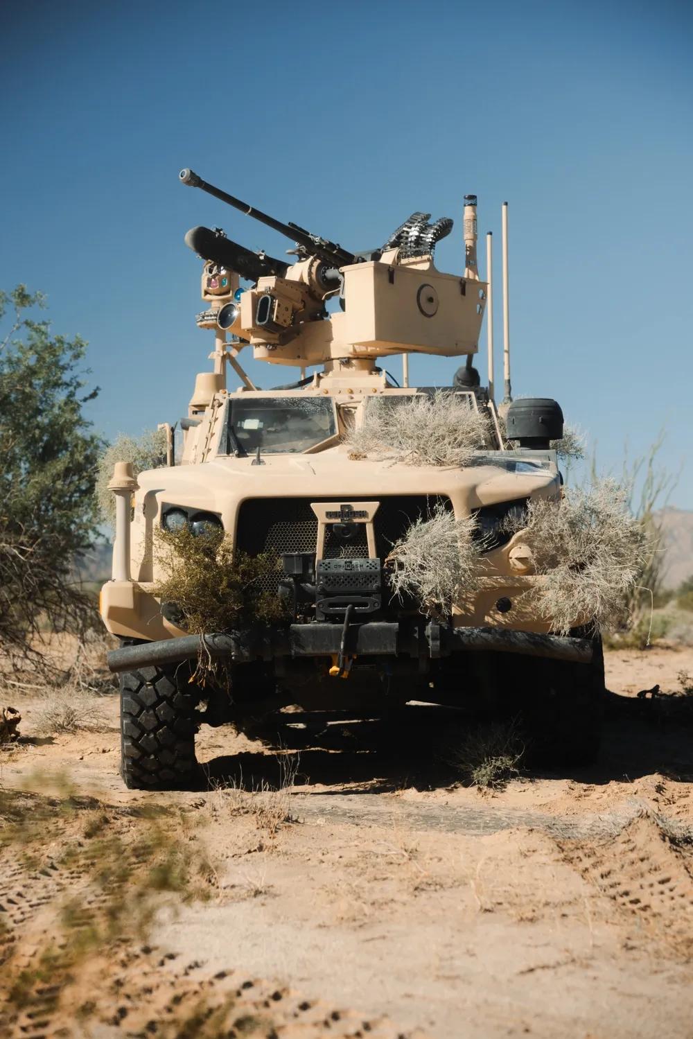 美军自制的反无人机利器正在投入实战中。
2025年10月7日，美国海军陆战队第3