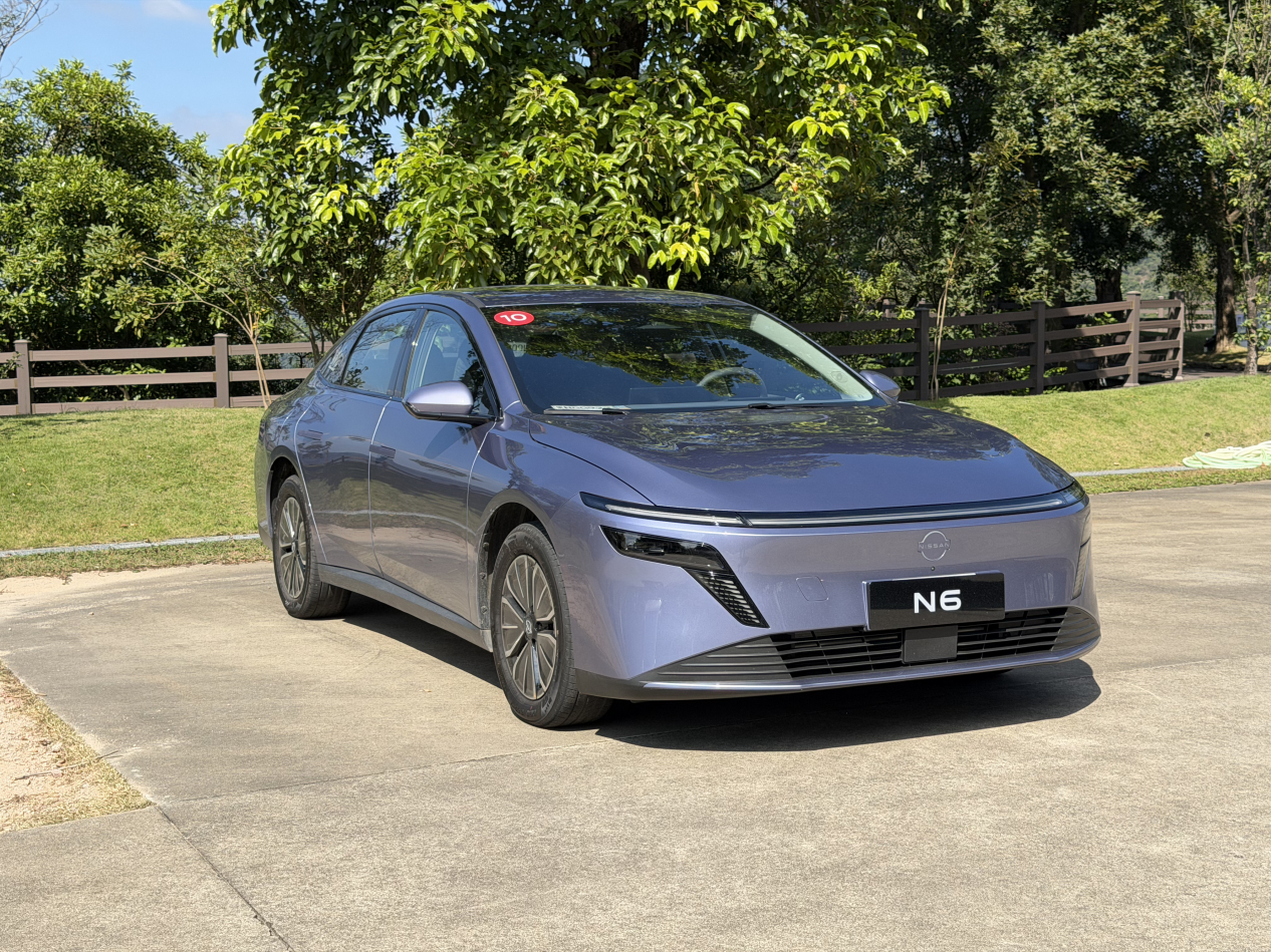 在中国家庭用车的选择里，“舒适省心”始终是绕不开的核心需求。而随着新能源浪潮袭来