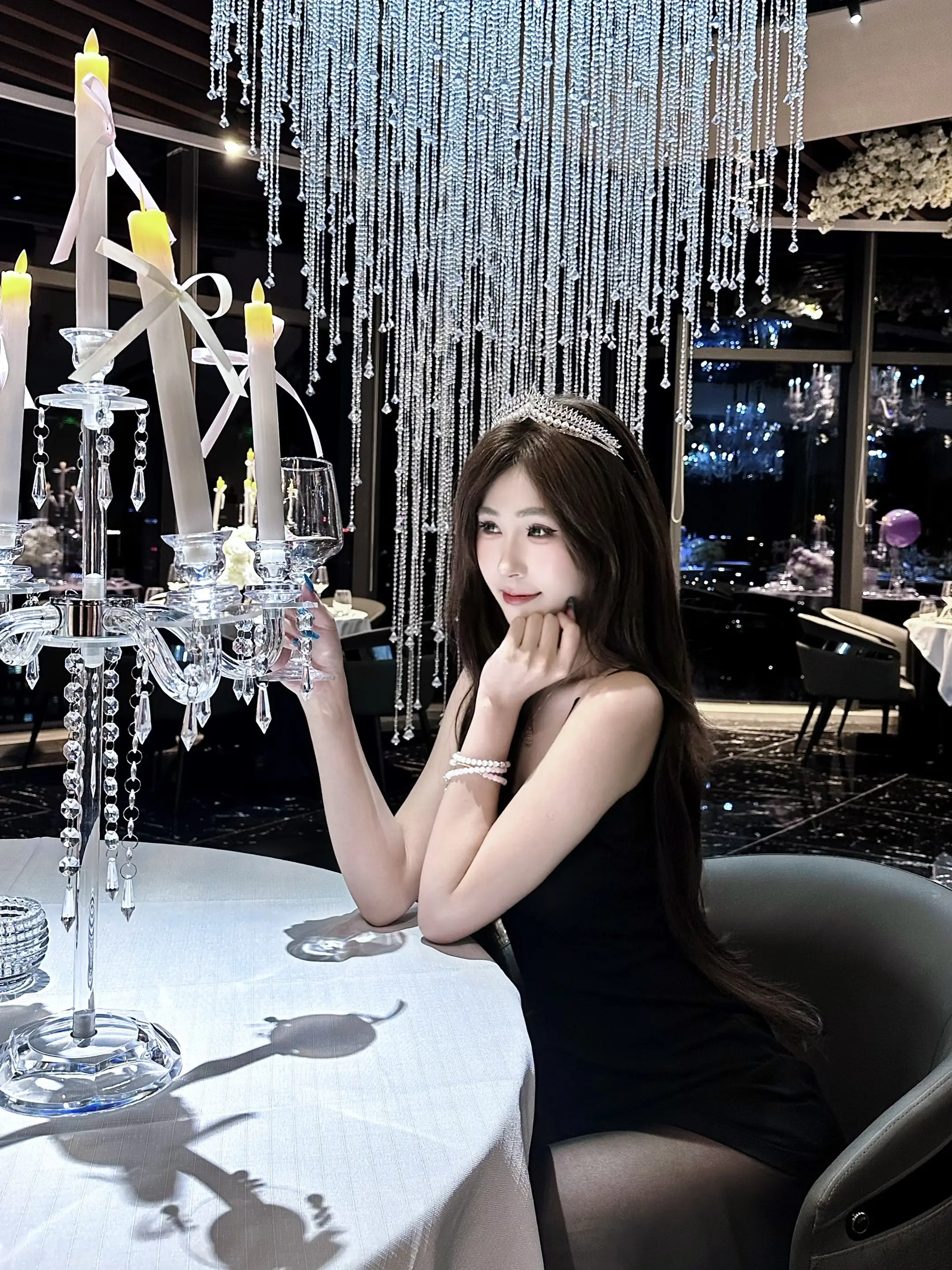 𝒢𝒾𝓁𝒹𝑒𝒹 𝒜𝒻𝓉𝑒𝓇𝓃𝑜𝑜𝓃🥂