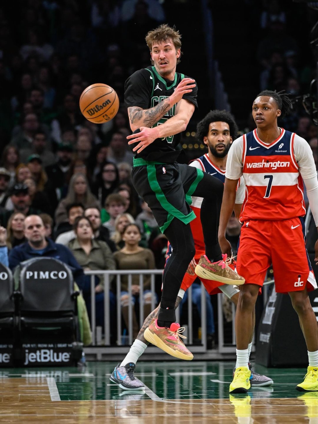 凯尔特人图库 沙伊尔曼今年的进步，应该可以为他带来更多的季后赛出场机会，就看小伙