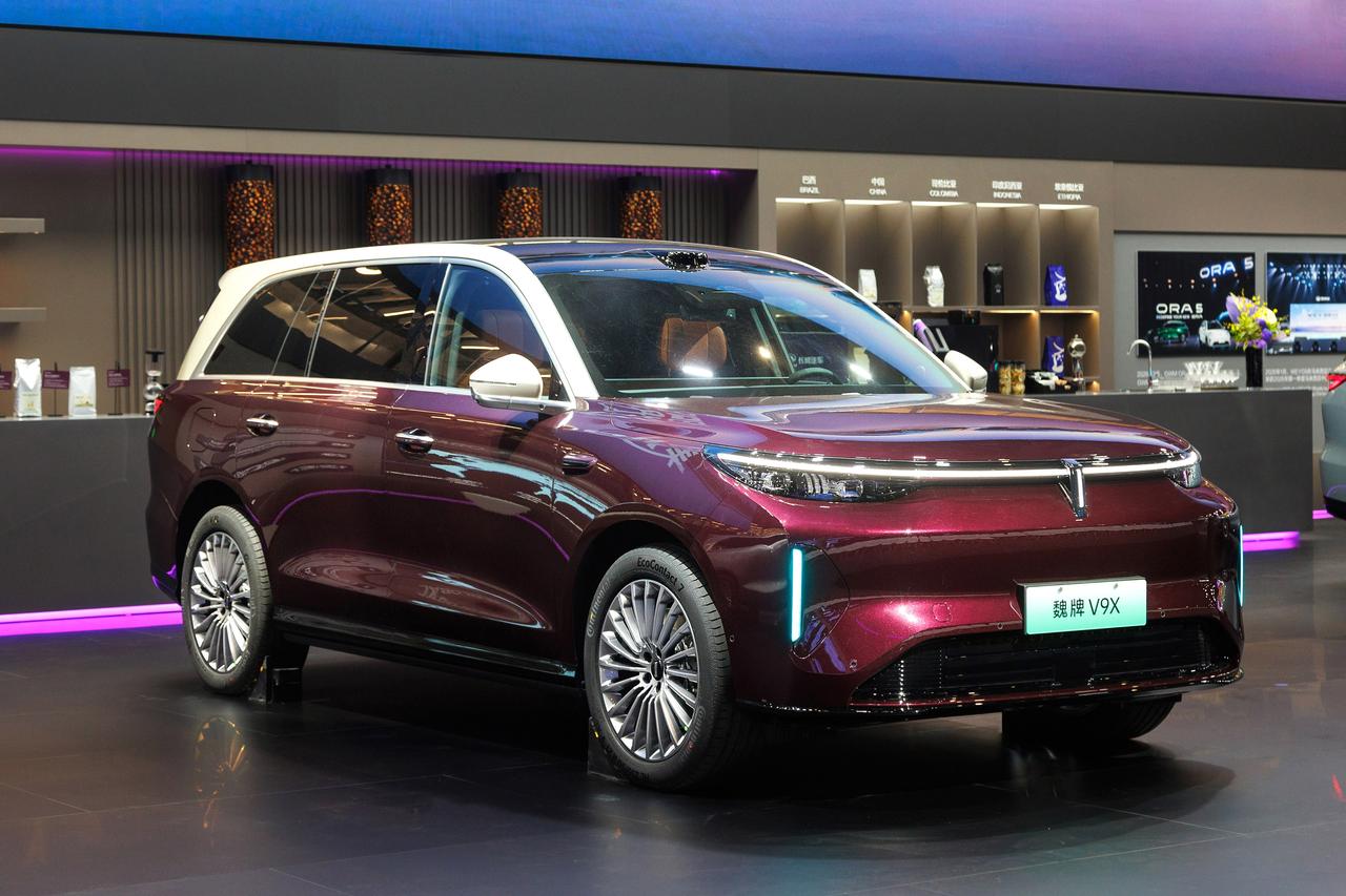 2026北京车展，魏牌携重磅阵容登场，包括“AI豪华六座旗舰”V9X、归元S平台