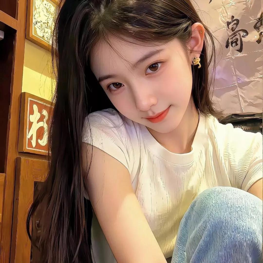 可爱少女心爆棚，温暖治愈的笑容😊少女感笑容 少女感微笑女孩 少女的笑容 美少女