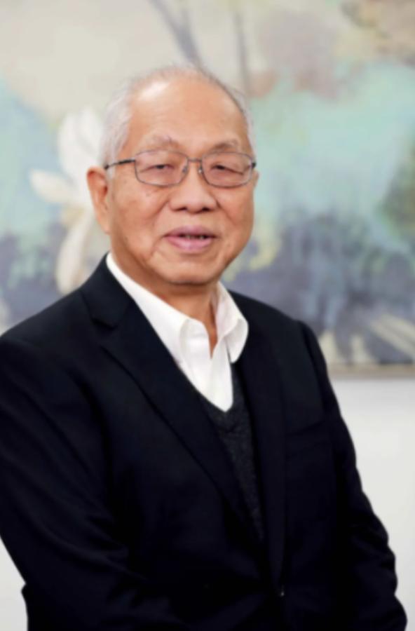 “遮羞布终于被撕开了！” 美籍华裔数学家丘成桐曾直言：中国的数学水平落后美国足足