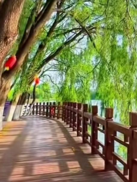 若外卖超时我不会给外卖员差评的。作为外卖员送外卖也不容易，有时路上堵车，或因天气