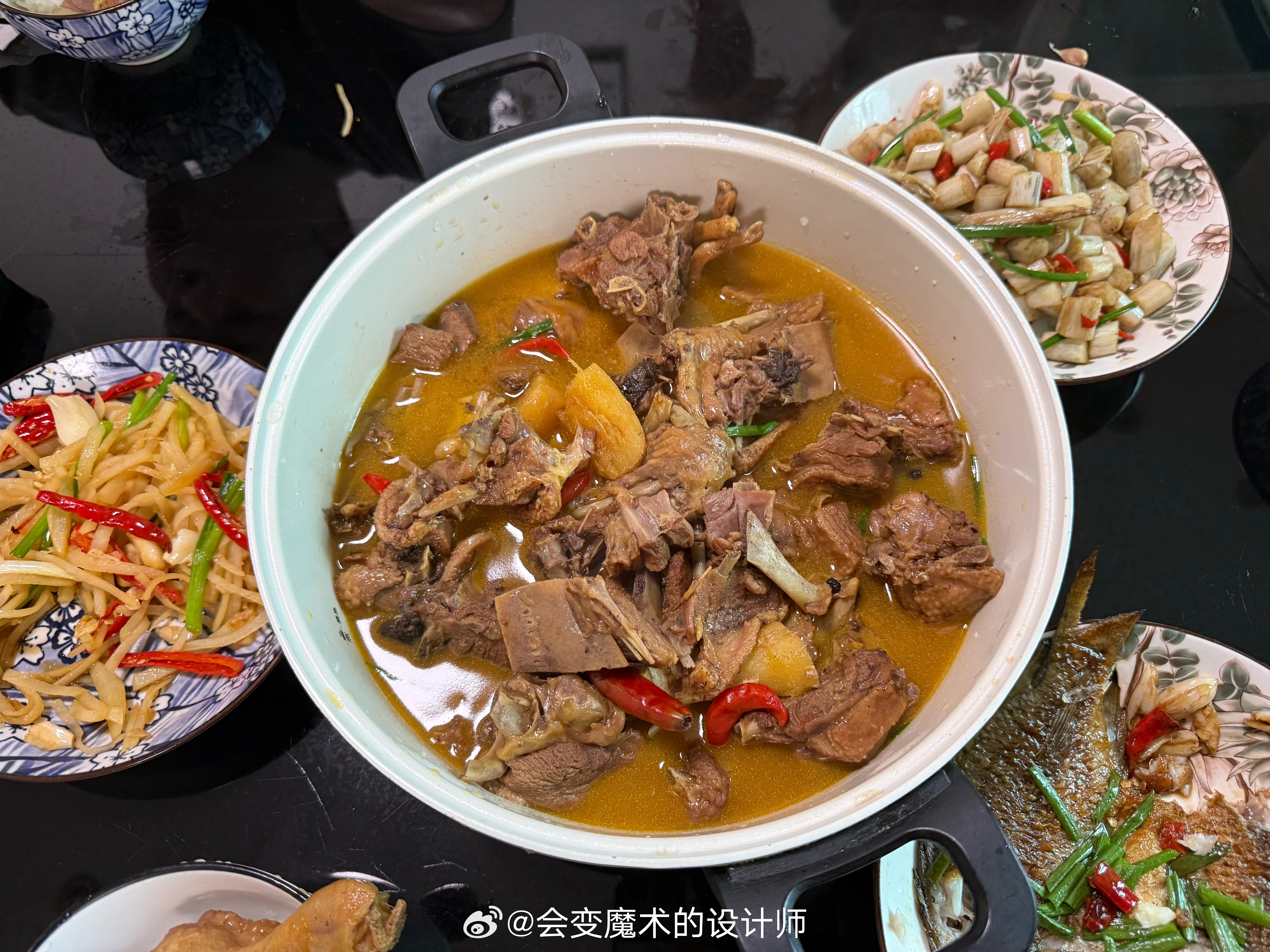 必须夸一下阿姨的“teng”也是越做越好吃啦～