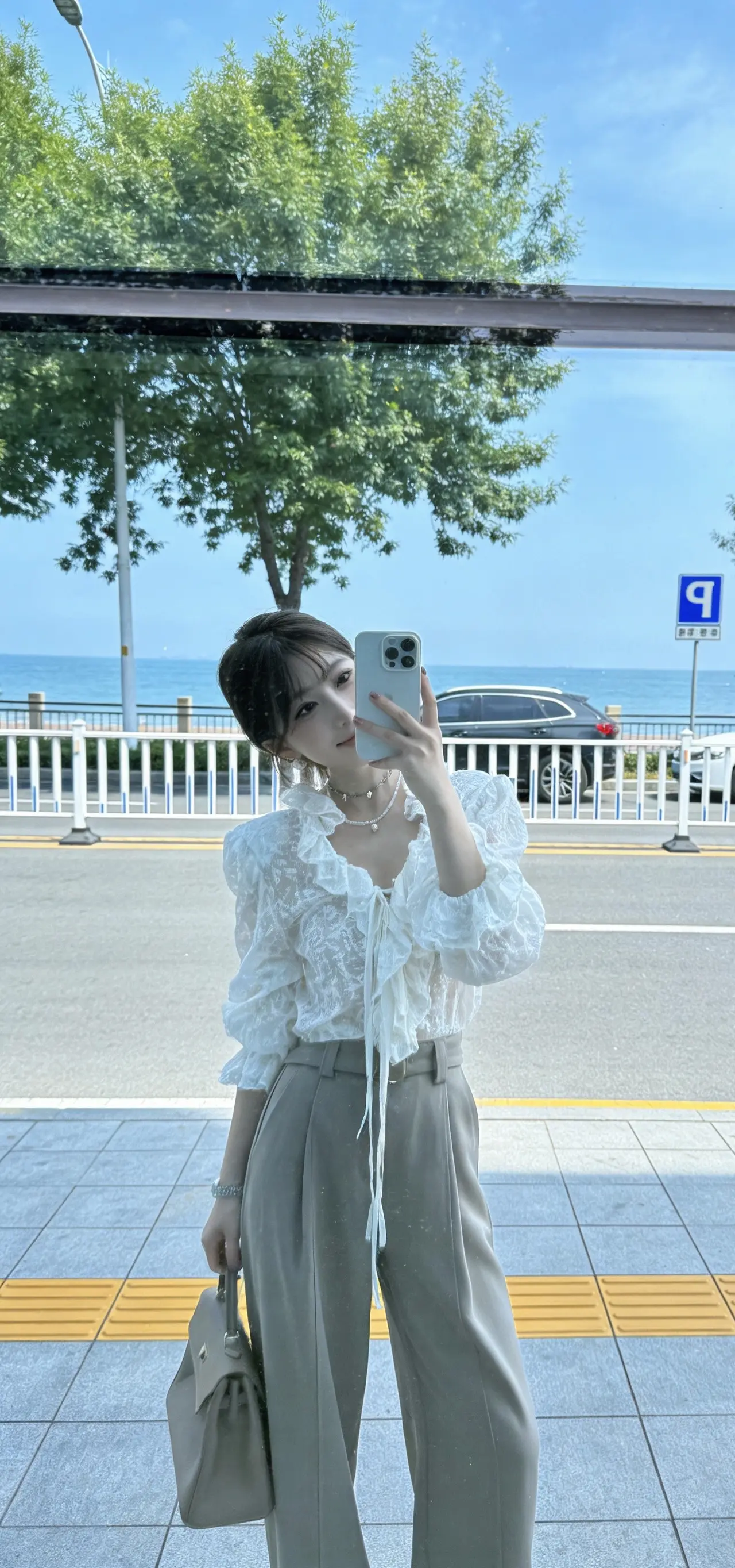 “养好性格，好好生活，该来的总会来，               看淡...