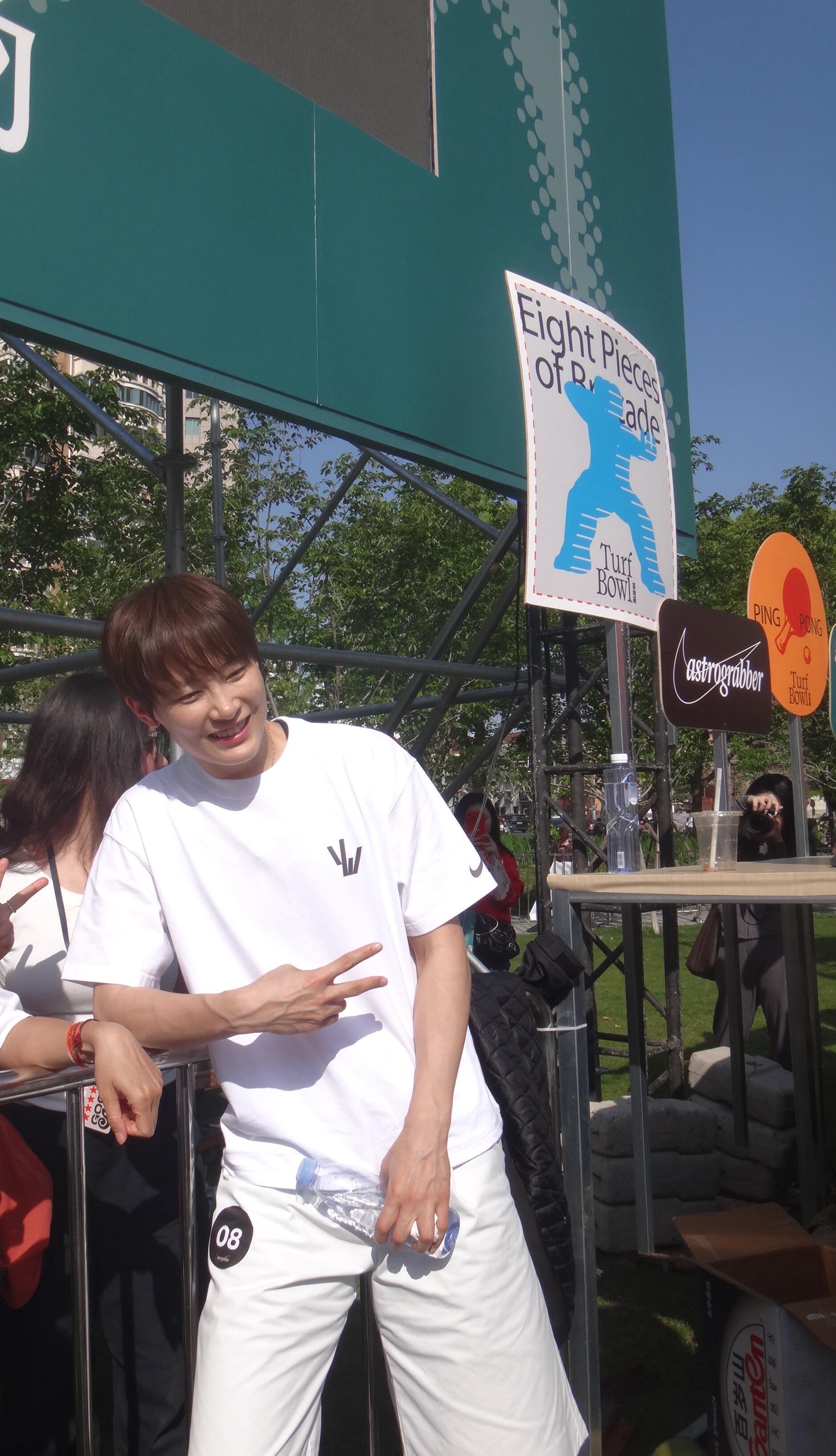 杨力维  火锅太郎📕给姐姐杨力维做的运动妆造 