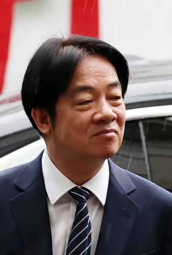 赖清德今天（29日）在主持台军晋任活动时叫嚣，“台湾要展现备战的决心，更要坚定‘