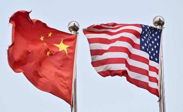 中美关系或许不会按照正常的剧本发展，特朗普访华的目的很明确，他是为了商业合作和投