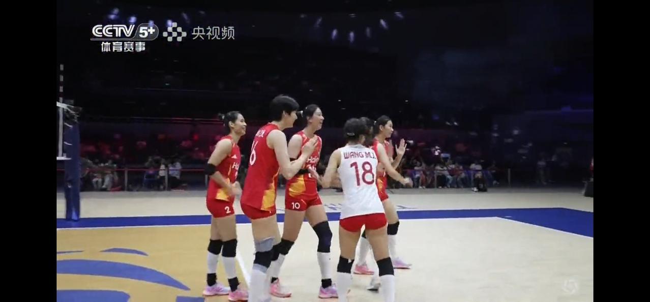 女排亚锦赛中国女排今晚迎来小组赛第一个对手伊拉克女排，结果中国女排兵不血刃以3：