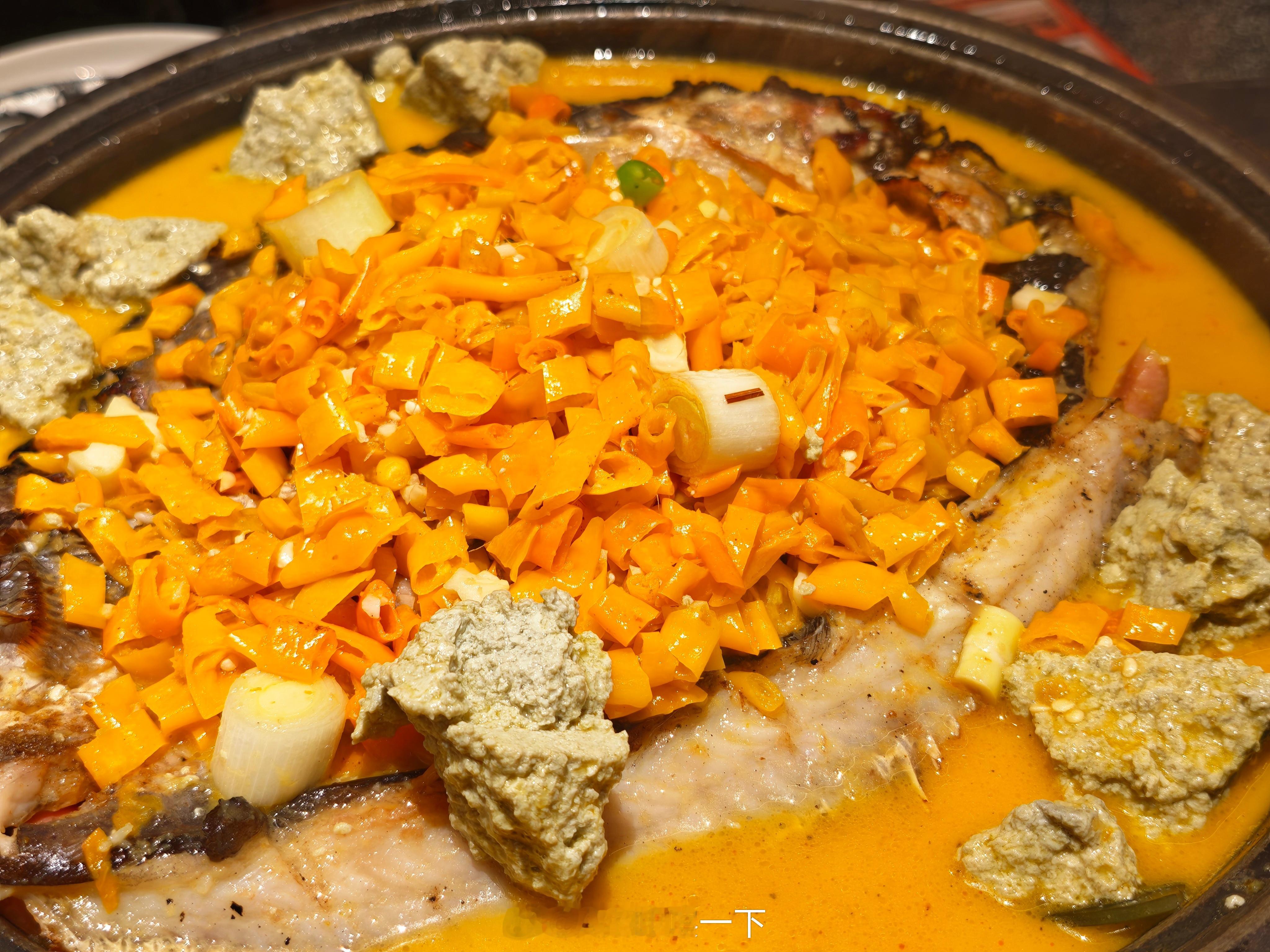 晚安朋友们，今晚来看看豆花烤鱼怎么个事儿[老师爱你] ​​​