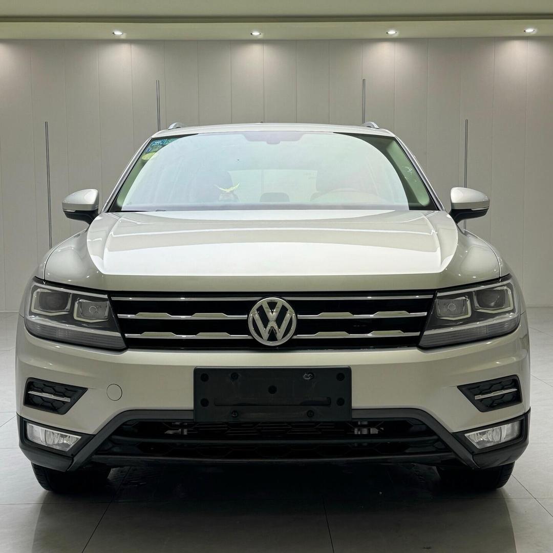 途观L
途观L 330TSI，2.0T加95号，百公里油耗七个半到八个，一年两万