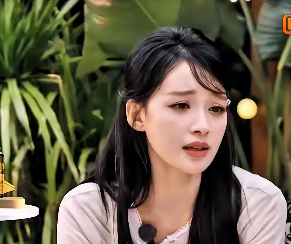 孙怡一句“你这个年纪找头婚不容易”，李小冉的反问，戳破婚恋里最常见的冒犯
 
综
