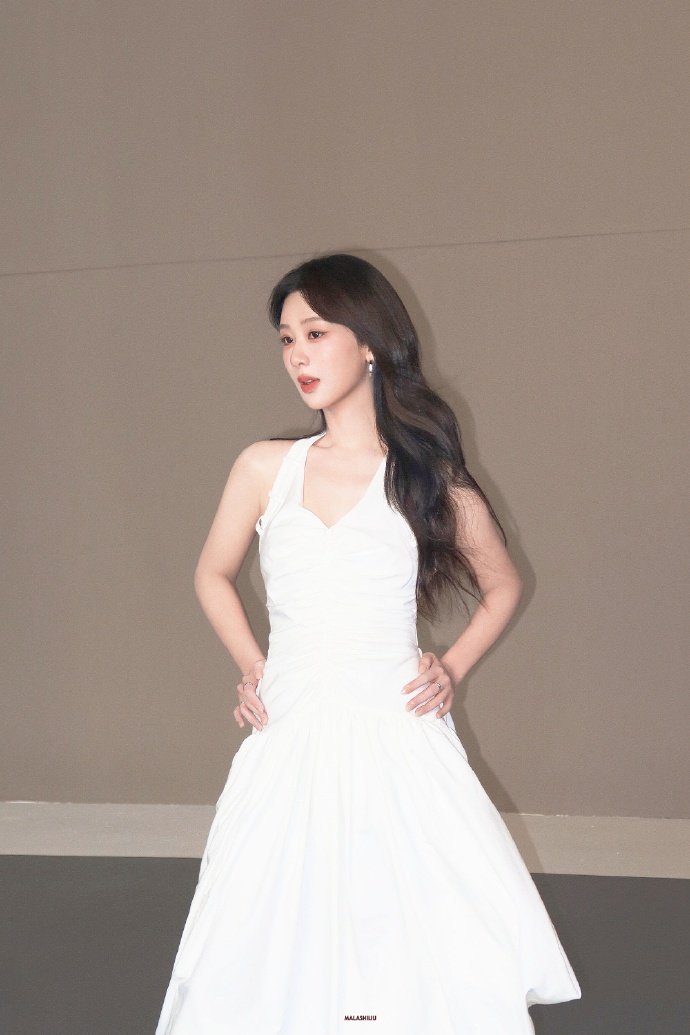 杨紫玉兰花开君再来 💜杨紫董竹君 南瓜冬瓜哈密瓜，你是我的小傻瓜ʕ•̫͡•ʔ 