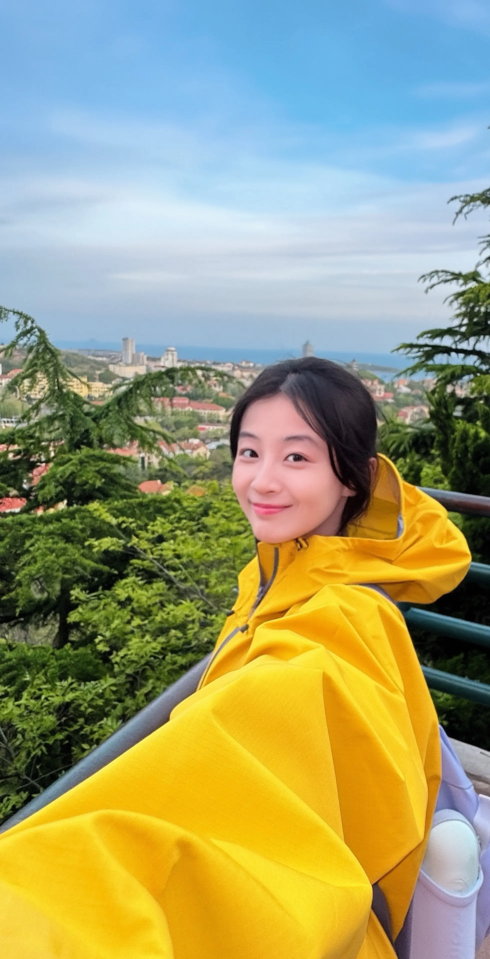 当我用后置0.5倍打开一个人的旅行。